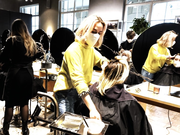 barbers charity cuts für Ukraine Flüchtlinge
